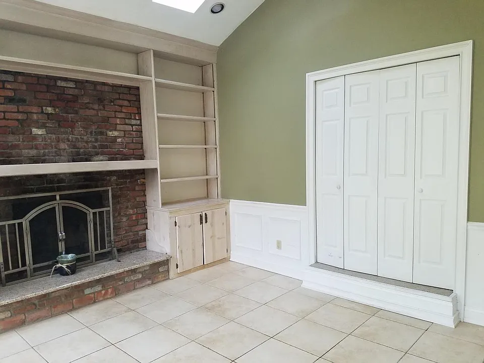 den or 4th bedroom