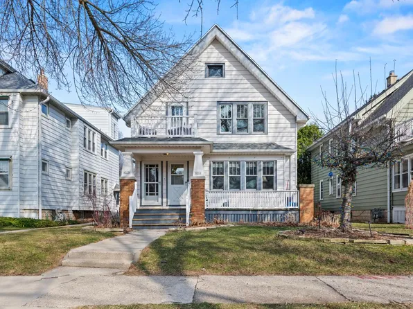 4518 North Woodburn STREET, Shorewood, WI 53211