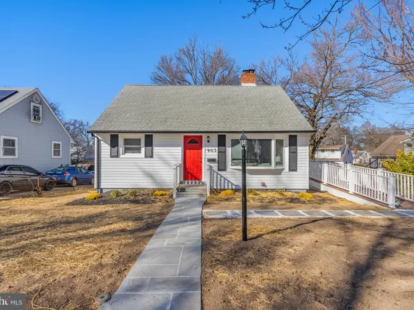 903 Laredo Rd, Silver Spring, MD 20901