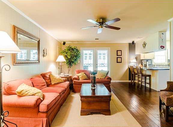 4th image of 2801 S Richardson Dr