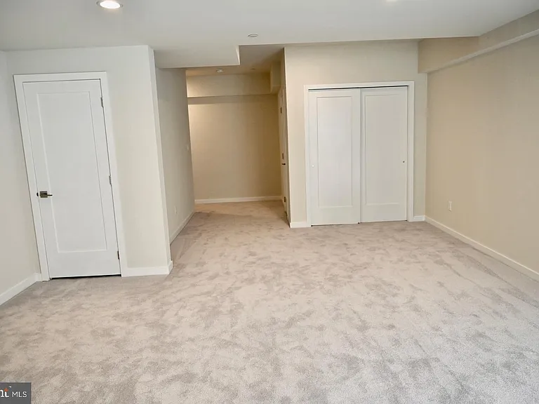 106 Segel Dr — Photo 2