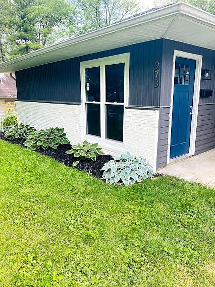 2 bed, 800 sqft, $1,900 — Photo 2