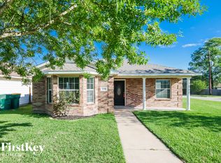 2229 Shady Tree Ln, Conroe, TX 77301