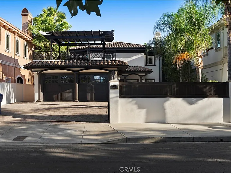 15014 Valleyheart Dr — Photo 46