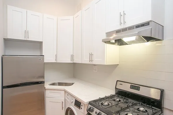 Rented by MNS Marketing | media 18