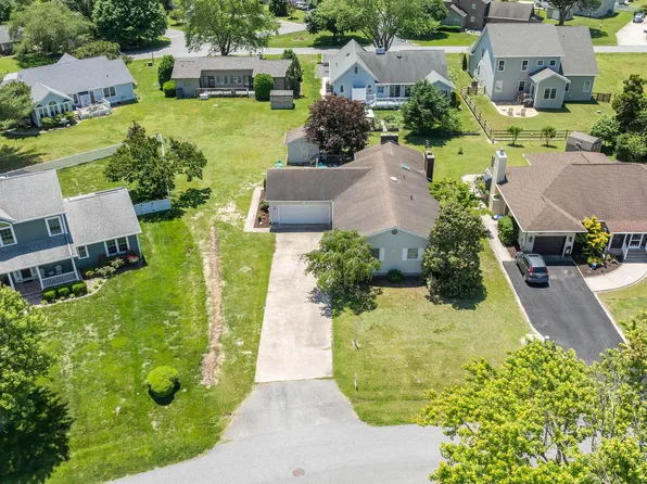 521 Harbor Rd, Ocean View, DE 19970