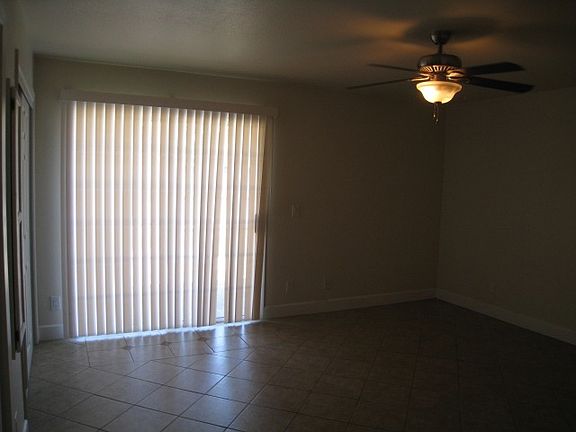 5th image of 2999 Waudman Ave