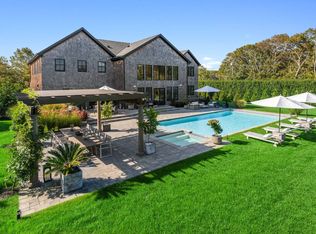 30 N Bishop Ln, Southampton, NY 11968