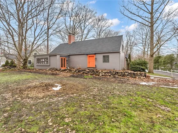 119 Forest Dr, Orchard Park, NY 14127