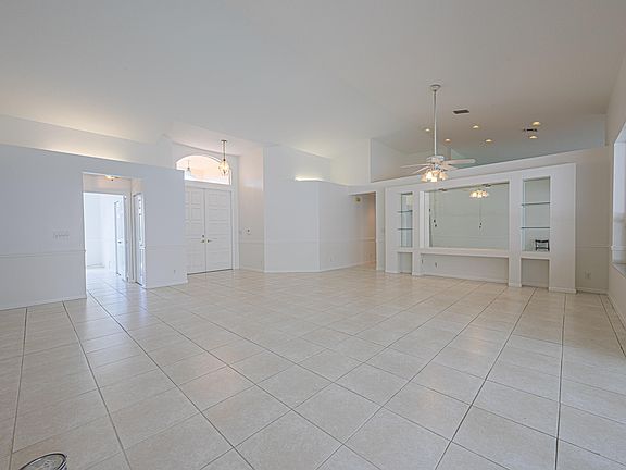 4th image of 10206 ALLAMANDA Boulevard