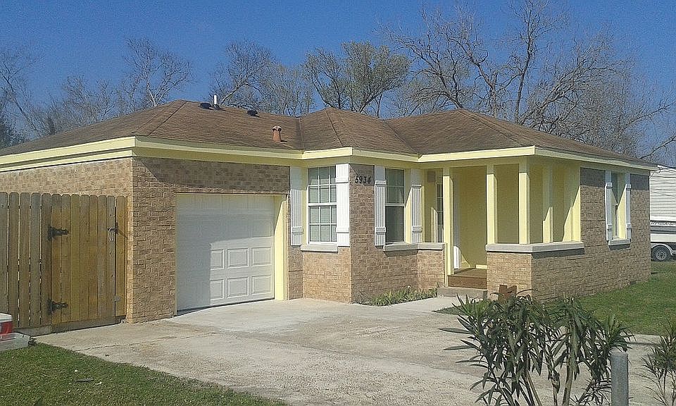 1st image of 5934 Clemons Ln