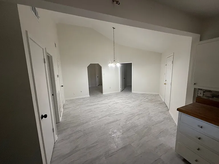 13824 Joan Dr — Photo 3
