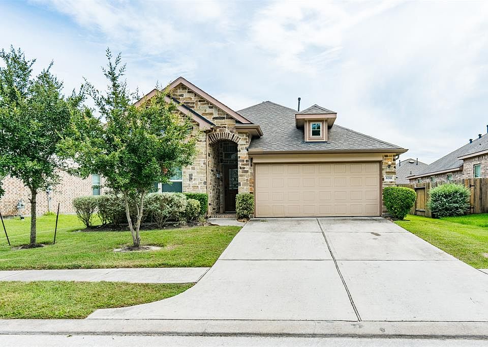 1st image of 6718 Hunters Creek Ln