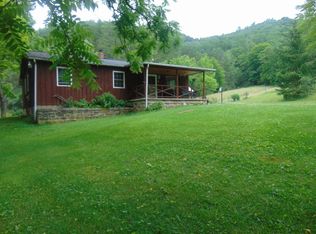 419 Wheel Creek Dr, Forest Hill, WV 24935