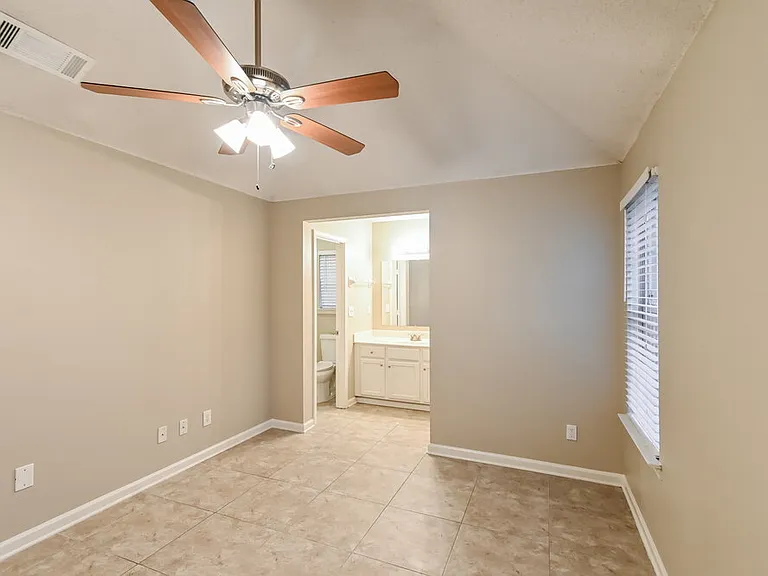 3542 E Regency Park Cir — Photo 9