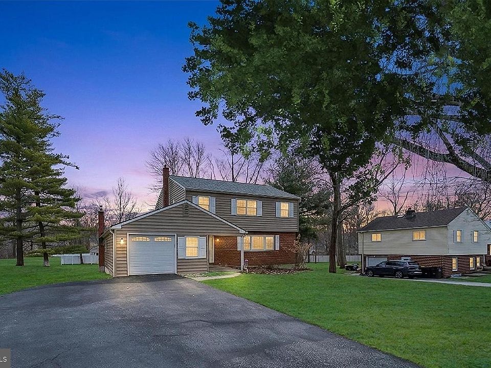 1st image of 3216 Hayes Rd