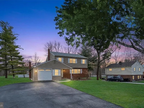 3216 Hayes Rd, Norristown, PA 19403