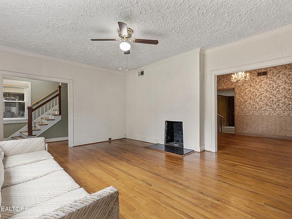 5th image of 3114 Fairview St