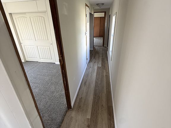 4th image of 109 S West Ln #3