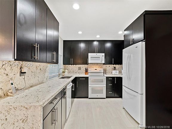 4th image of 455 Sailboat Cir