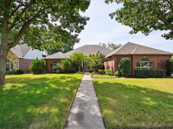 3813 W Vandalia St, Broken Arrow, OK 74012