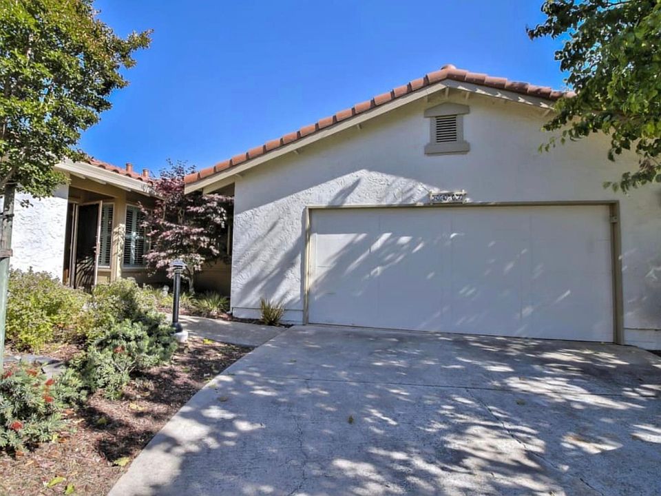 1st image of 8437 Chenin Blanc Ln
