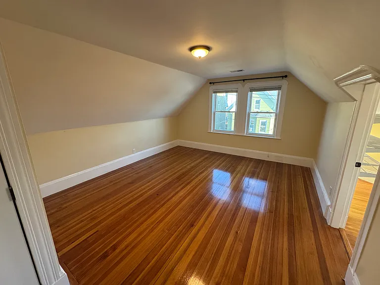 52 Lowell St #3 — Photo 6
