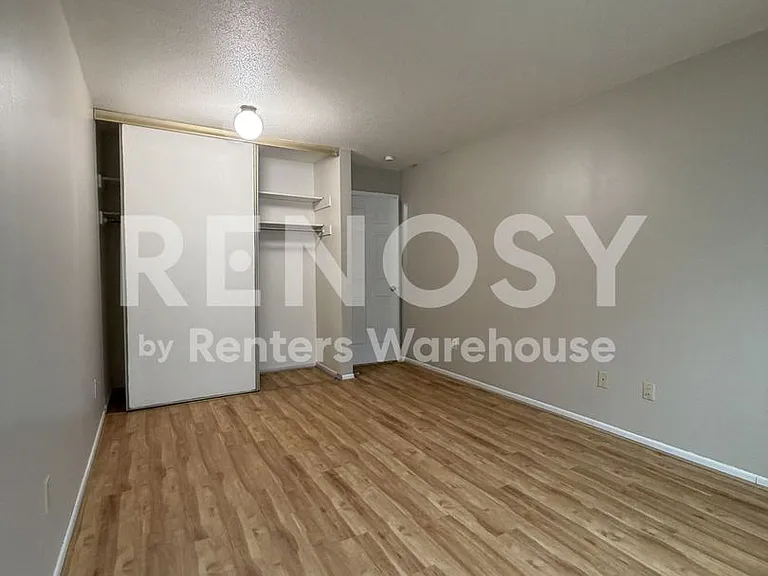 4648 Cedar Lake Rd S #1 — Photo 20