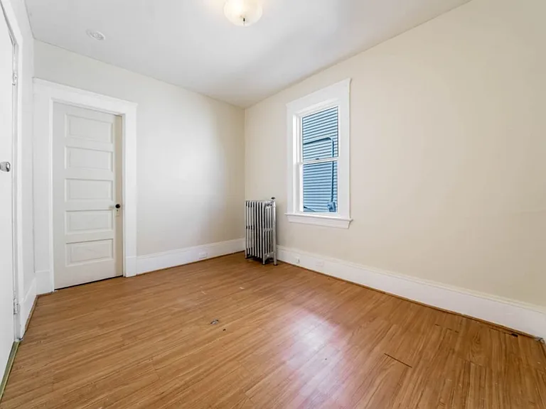3402 Roehl Ave — Photo 44