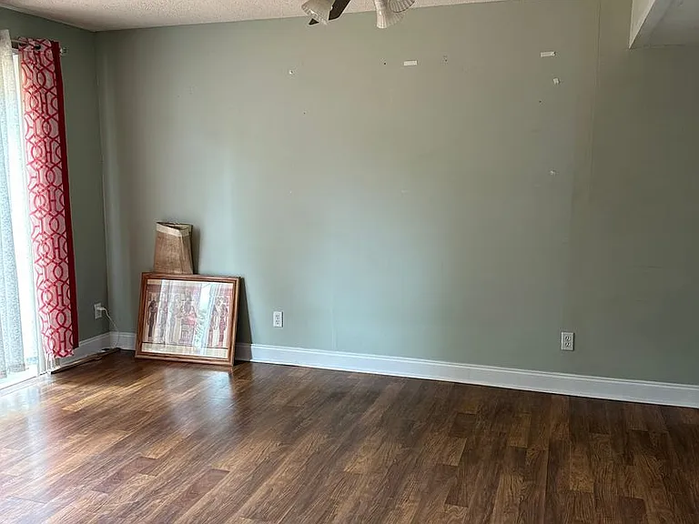 912 Pineland Ave #32 — Photo 6