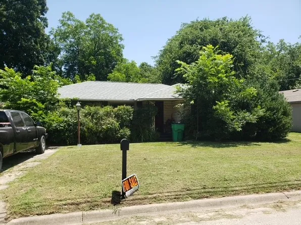 516 S Weaver St, Gainesville, TX 76240