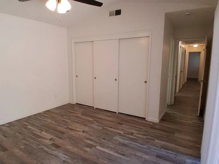 2068 W Magill Ave — Photo 10