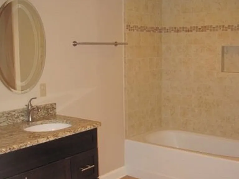 320 Kirkwood Dr — Photo 10
