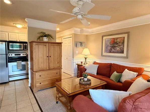 301 Pinnacle Inn Road #1203, Beech Mountain, NC 28604