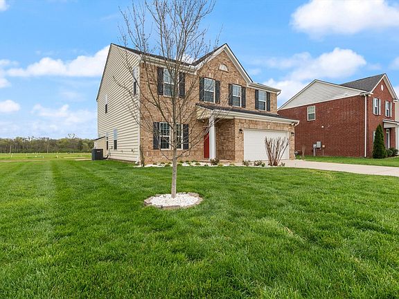 3rd image of 3826 Faithway Dr