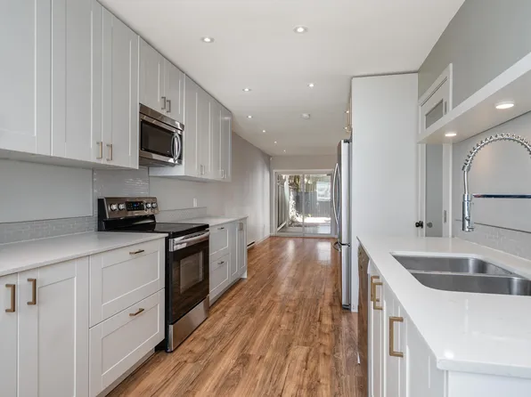 182 Springfield Dr, Langley, BC V4W 3K9