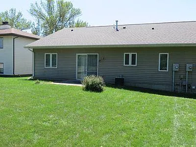 436 Broderick Dr NE — Photo 3