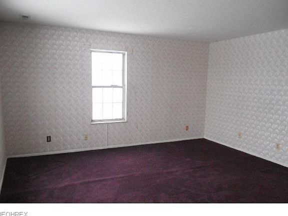 2nd image of 1145 Atwood Dr #33-9
