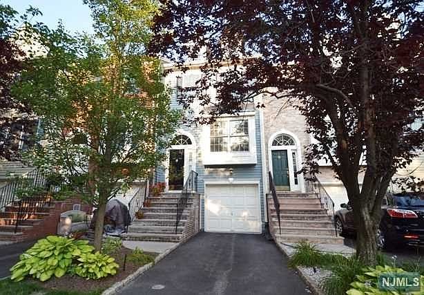 1st image of 632 Fairfax Dr
