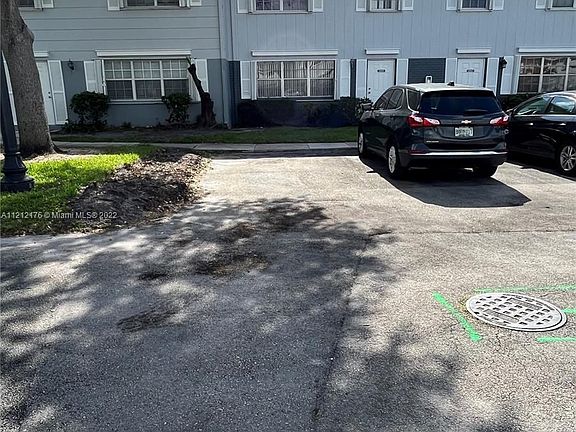 4th image of 1859 SW 81st Ln #127