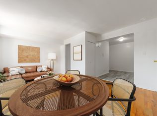 14227 Barclay Ave APT 407, Flushing, NY 11355