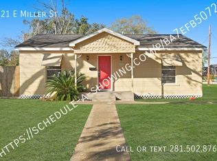 821 E Miller St, Angleton, TX 77515