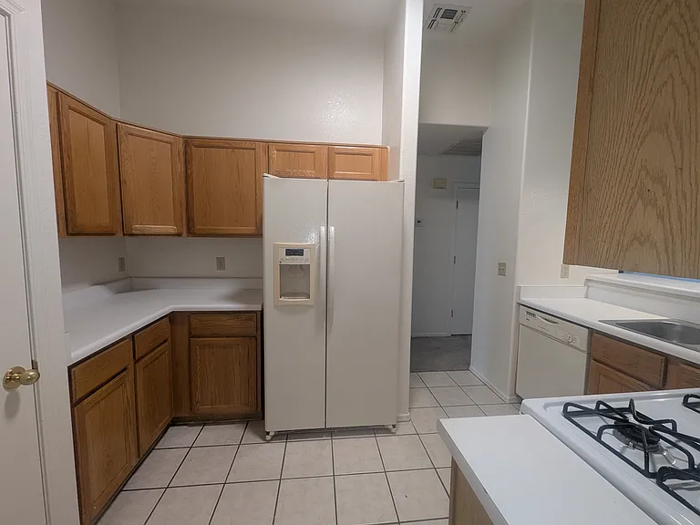 7835 S Lennox Ln — Photo 8