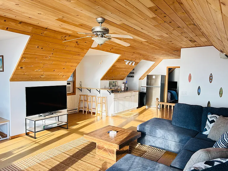 1401 Park Ave #2 — Photo 2