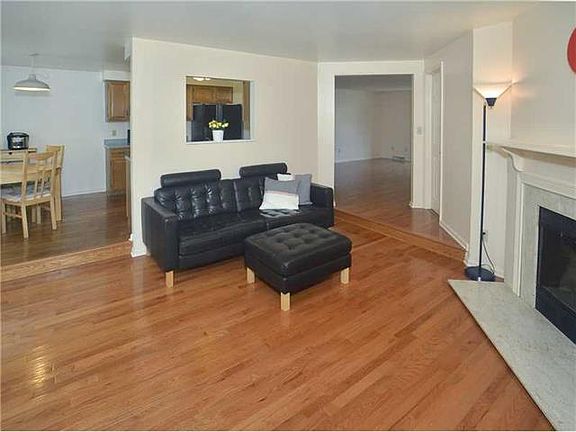 5th image of 467 Shadywood Dr