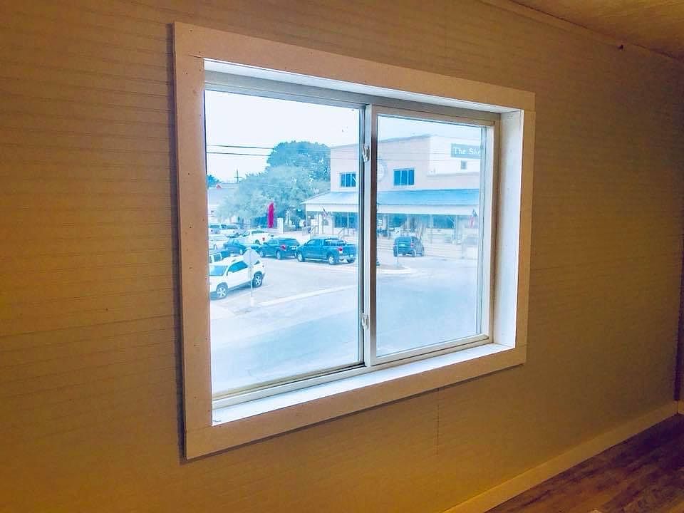 2nd image of 904 3rd St #904