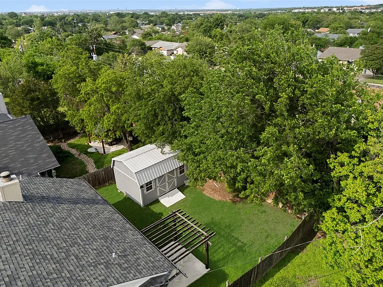 2209 Stirrup Dr — Photo 23