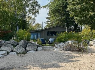 7104 Sauk Trail Beach Rd, Cedar Grove, WI 53013