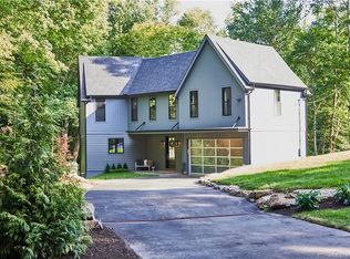2 Timber Ln, Westport, CT 06880