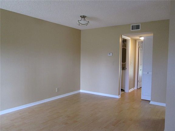 3rd image of 271 SW South River Dr APT 103